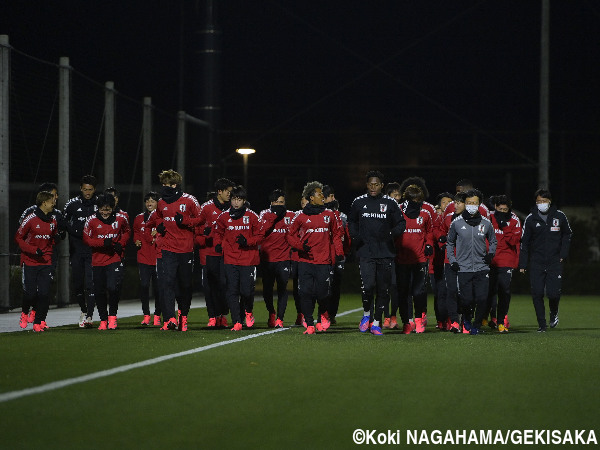 gekisaka's tweet photo. パリ五輪へ本格始動! U-21日本代表候補がキャンプ開始、大岩監督「五輪経由のA代表ではなく、A代表経由の五輪に」
https://t.co/DIxq99iR4L
#ゲキサカ #daihyo #日本代表 #サッカー日本代表 https://t.co/wQ05rh8Xqj