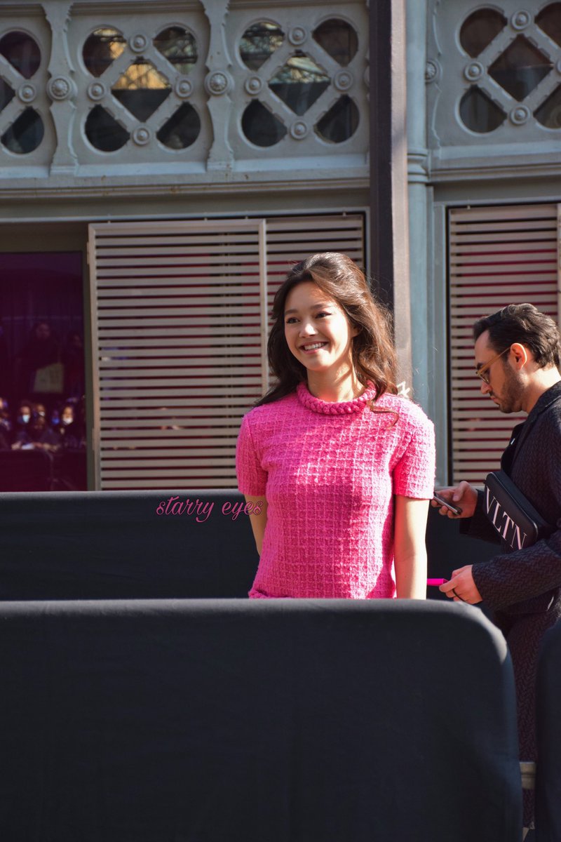 starry eyes tweet media