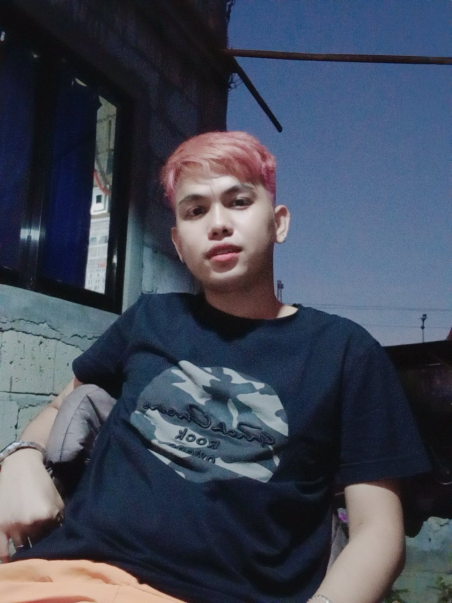 Jophett1719's tweet photo. Maka leni yan?😅 https://t.co/UQJ5SRnXbv
