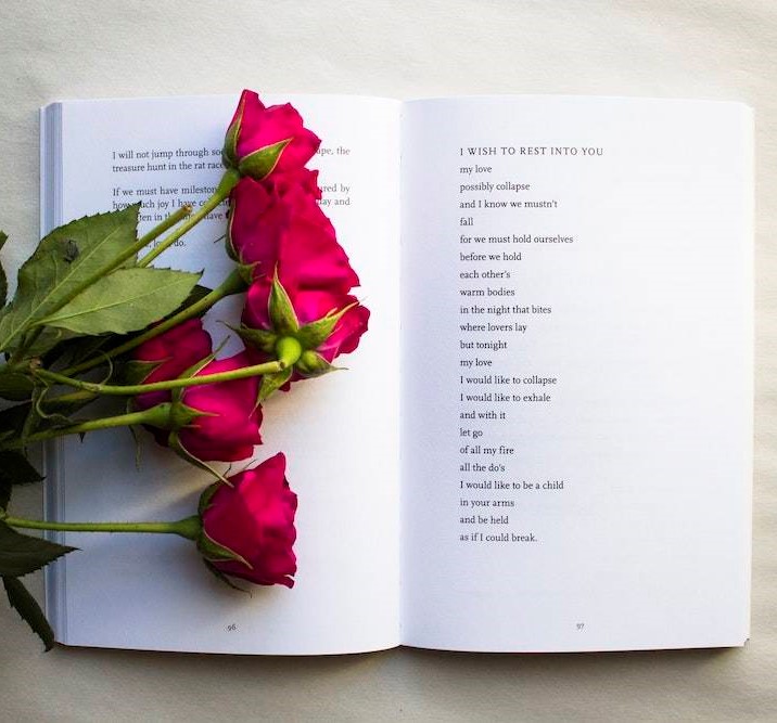 UNEDMalaga's tweet photo. Participa en el #DíadelLibro recitando #poesía. Toda la información en el siguiente enlace: 

https://t.co/EscUeMKRWS

#UNEDPoesía #UNEDIANOS #SomosUNED #UNED #Málaga #Marbella #Ronda https://t.co/QYjm8MCGUi