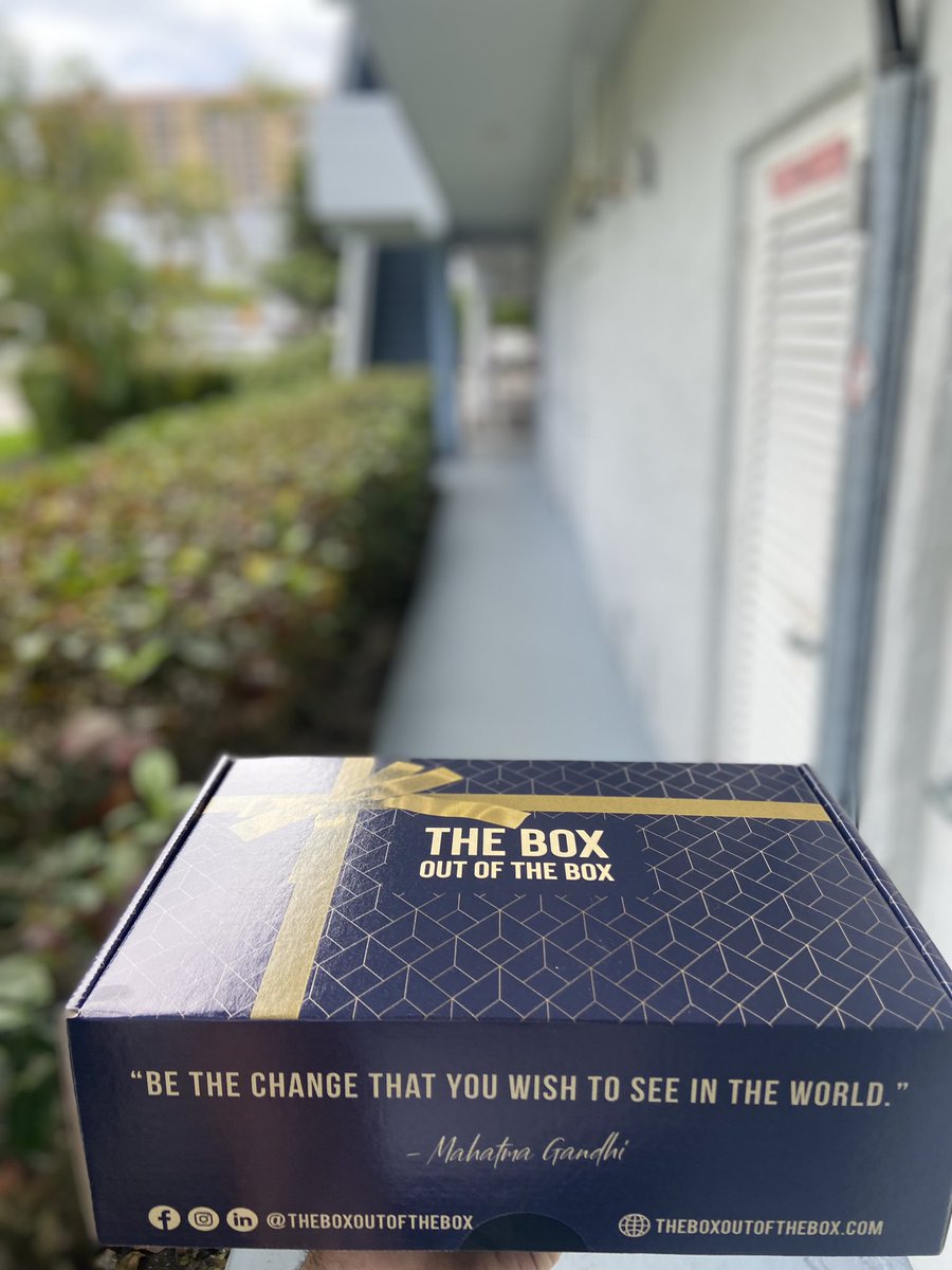 TBoxOutOfTheBox's tweet image. #birthday #getwell #thankyou and much more with The Box Out Of The Box… the custom gift basket in a box #delivery #gift #usa #miami #twitter
