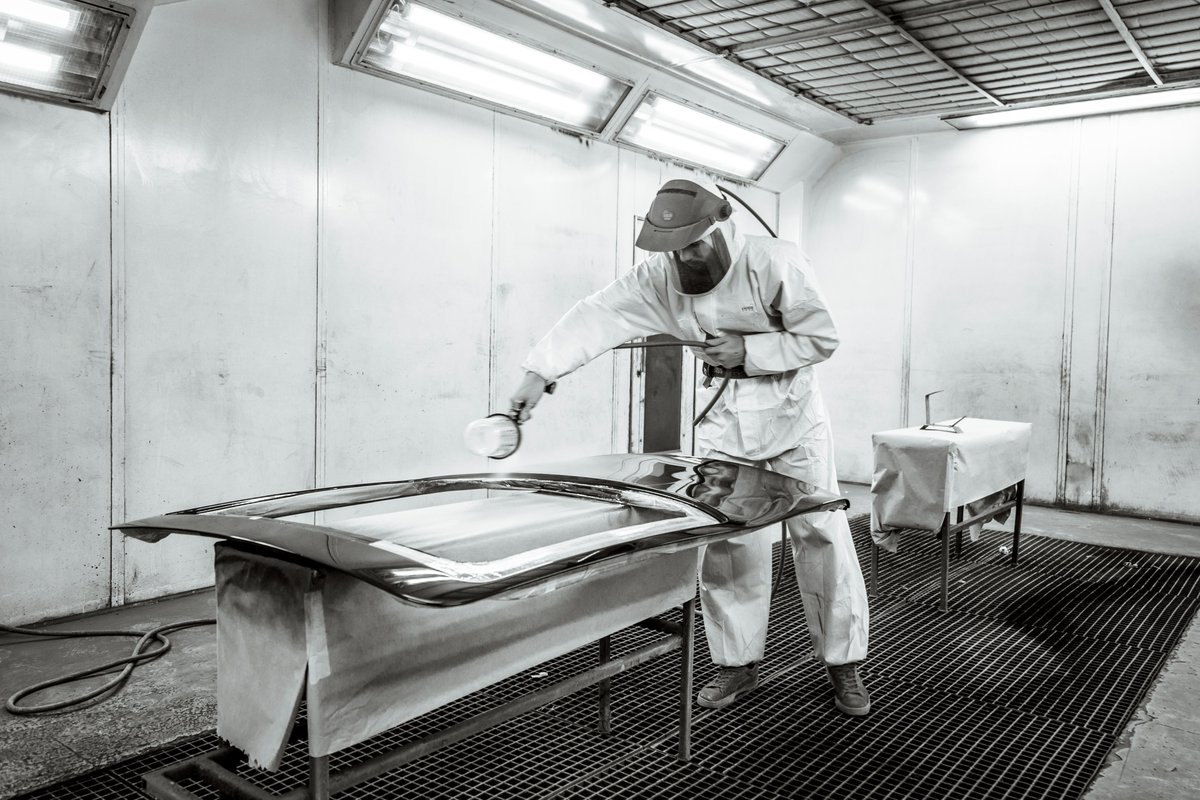 davidbrownautos's tweet photo. All David Brown Automotive creations are expertly painted; the utmost care is taken to ensure the most lustrous of finishes. #HandCrafted #MadeInBritain #Bespoke #CoachbuildingIsBack #MiniRemastered #Speedback https://t.co/8g0NoUVpVC