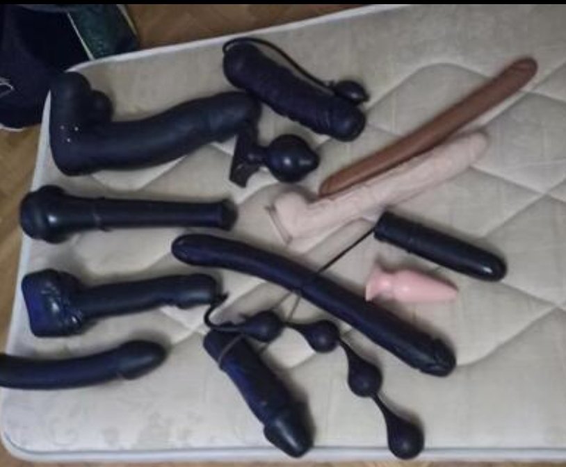 CuloVICI0S0's tweet photo. #CuloVicioso #CuloAPelo #gay El finde estuve en una sesión y mirar q colección tenía el organizador https://t.co/xg51ZqLPEA