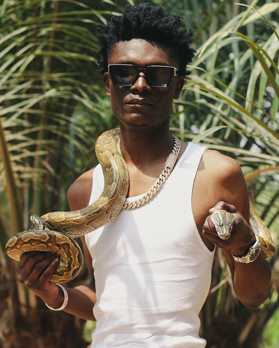 PRINCETOD's tweet photo. "YOU GETTIN' MONEY BUT YOU HATIN'  TRYNA FIGURE WHY YOU MAD THEN? WHEN IM OUT IN GHANA MAKE THE PREZZY MATCH THE LANVIN,STILL DODGIN' THE SNAKES YOU KNOW THEY COULDNT GET WIT US,&amp; IM A YOUNG RICH NIGGA THAT JUST NEVER GAVE A FU*K #ReallyLIVING" https://t.co/8vrVDFbSFR