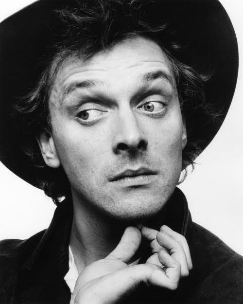 Happy birthday, people\s poet. Happy birthday, the very Rik Mayall. 