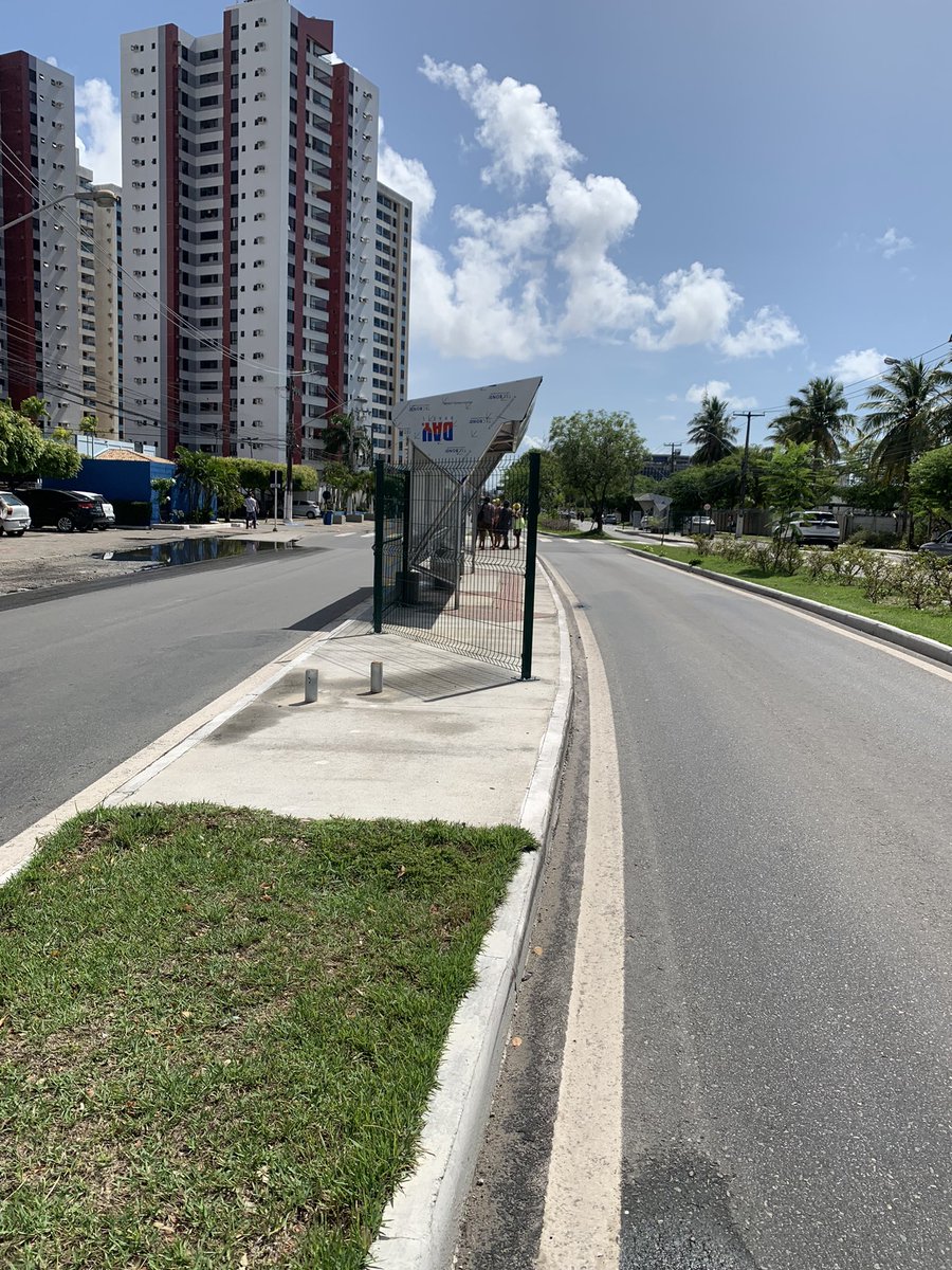 Já está em funcionamento os novos abrigos e a via exclusiva dos ônibus?
<a href="/smttaju/">SMTT Aracaju</a> <a href="/BlogClaudioNun/">Claudio Nunes</a> <a href="/PrefAracaju/">Eu amo Aracaju</a> <a href="/EdvaldoNogueira/">Edvaldo Nogueira</a>