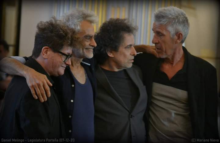 ejdlpr's tweet photo. @danimelingo @calamarooficial @LopezCachorro y @pcipolatti juntos en @LegisCABA 7 de diciembre de 2021 https://t.co/XoIZkfMOlK