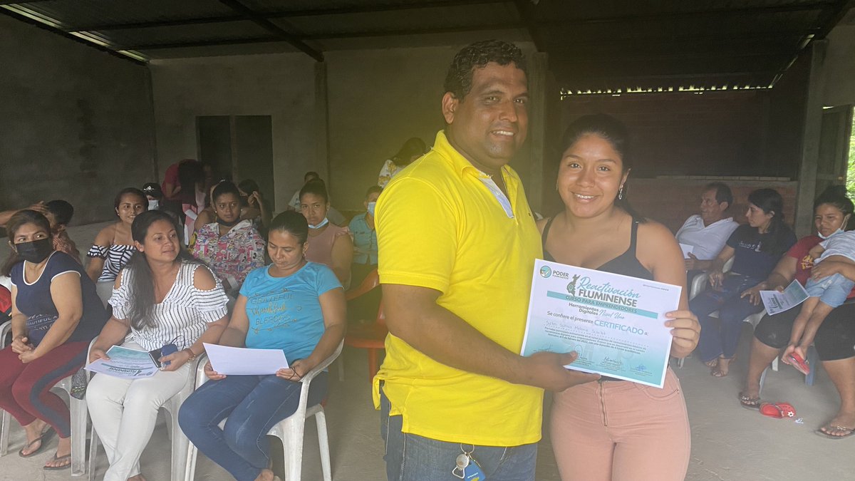 TROYA_Marco's tweet photo. #PoderFluminense | Curso Emprendimiento Digital #Montalvo.
Más de 60 personas participaron de este nuevo práctico y útil curso de emprendimiento digital 📲.
Sector #LosBeldacos y #24DeMayo
@PoderFluminense https://t.co/cg3ItUzYGq