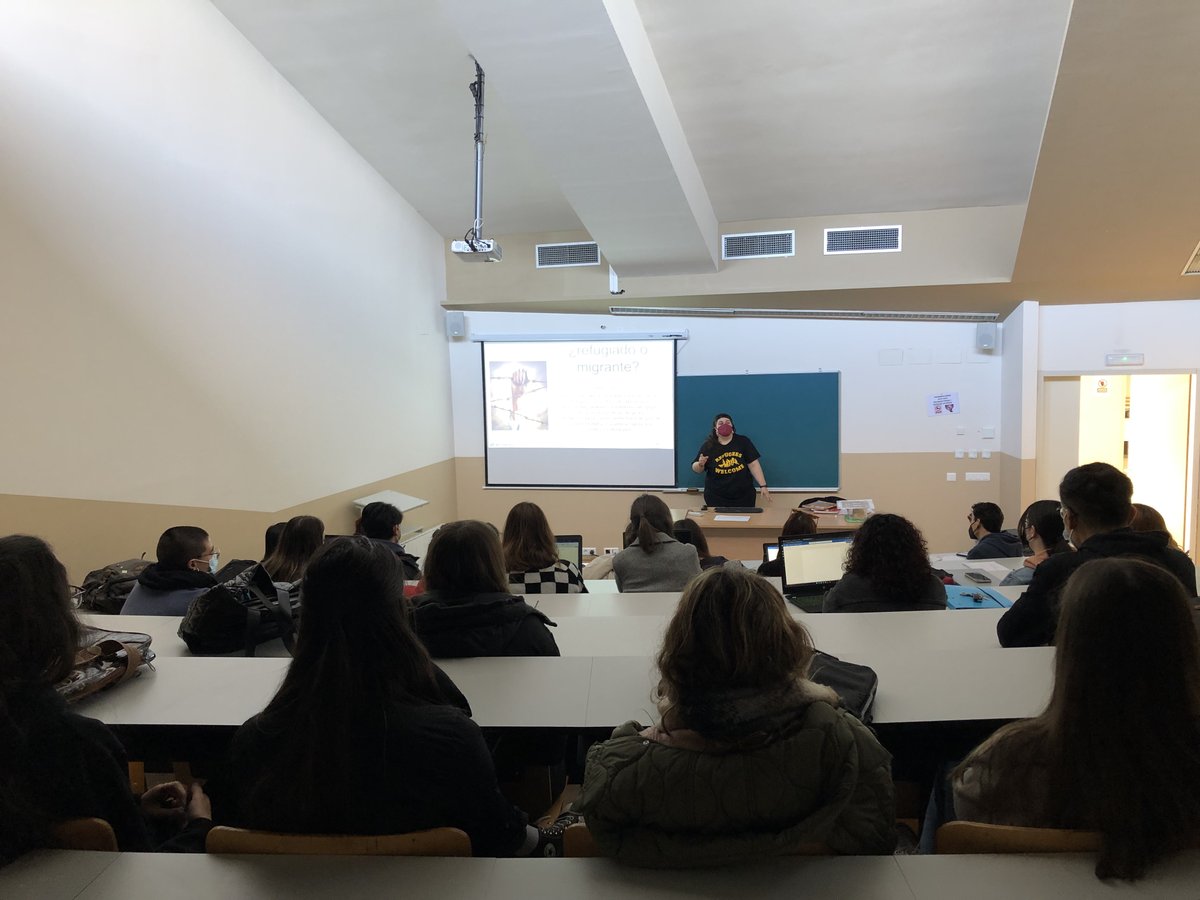 MueeleUex's tweet photo. ¡Empezamos! Hoy hemos inaugurado #JTIELE4 con @SONIARAMIREZSA3 y su interesantísima (y más que necesaria) ponencia sobre enseñanza de español a refugiados 👏👏👏 https://t.co/Wdb1BJyDIt