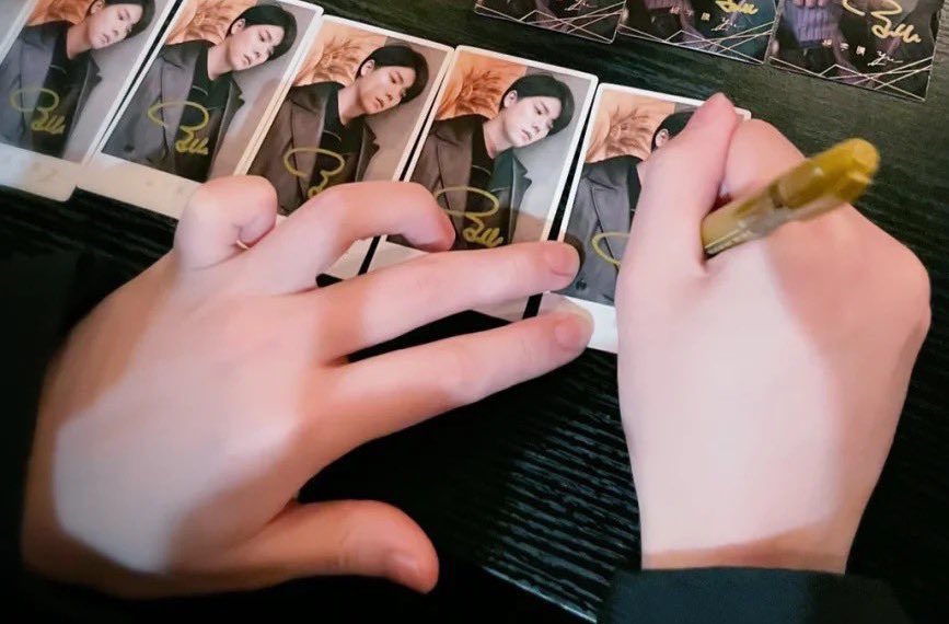 SamYU_J's tweet photo. คล้ายมือเร้ก ไม่รับความเห็นต่าง 🤣 https://t.co/lCsaQBZh72