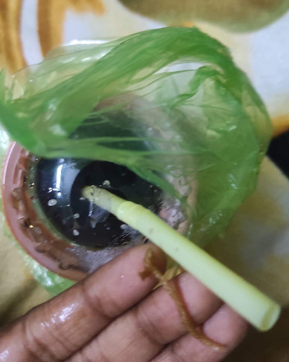 Debchayan's tweet photo. By doing such things  u are making money,Shame on you , At first go and do some research how a proper cafe  maintain and serve their food. If u don't know how to maintain hygiene, food quality please close your cafe.
@SwiggyCares #swiggyindia @cafedesi @swiggy_in https://t.co/M3TV1aV6lu