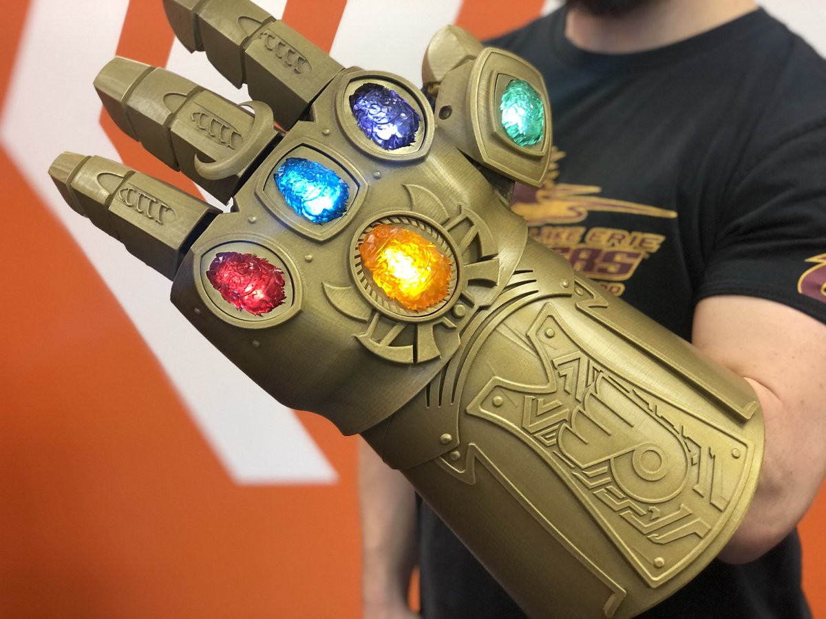 MakerGear tweet media