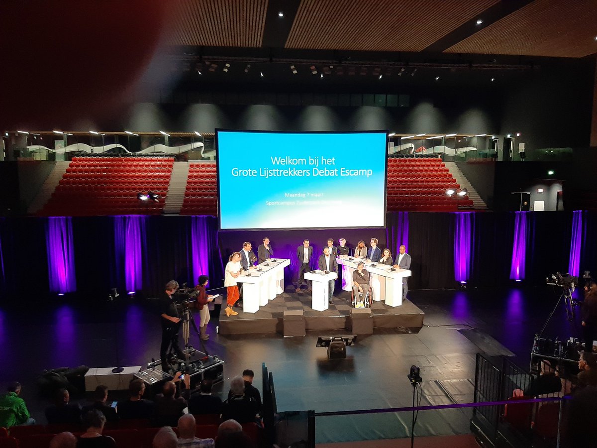 #EnerverendEscamp we gaan beginnen het #grootlijstrekkersdebatrescamp