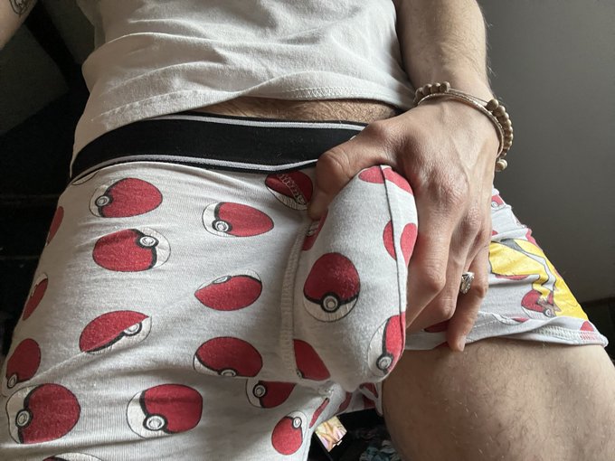Bonne semaine 💣 https://t.co/qwToT8nXLI