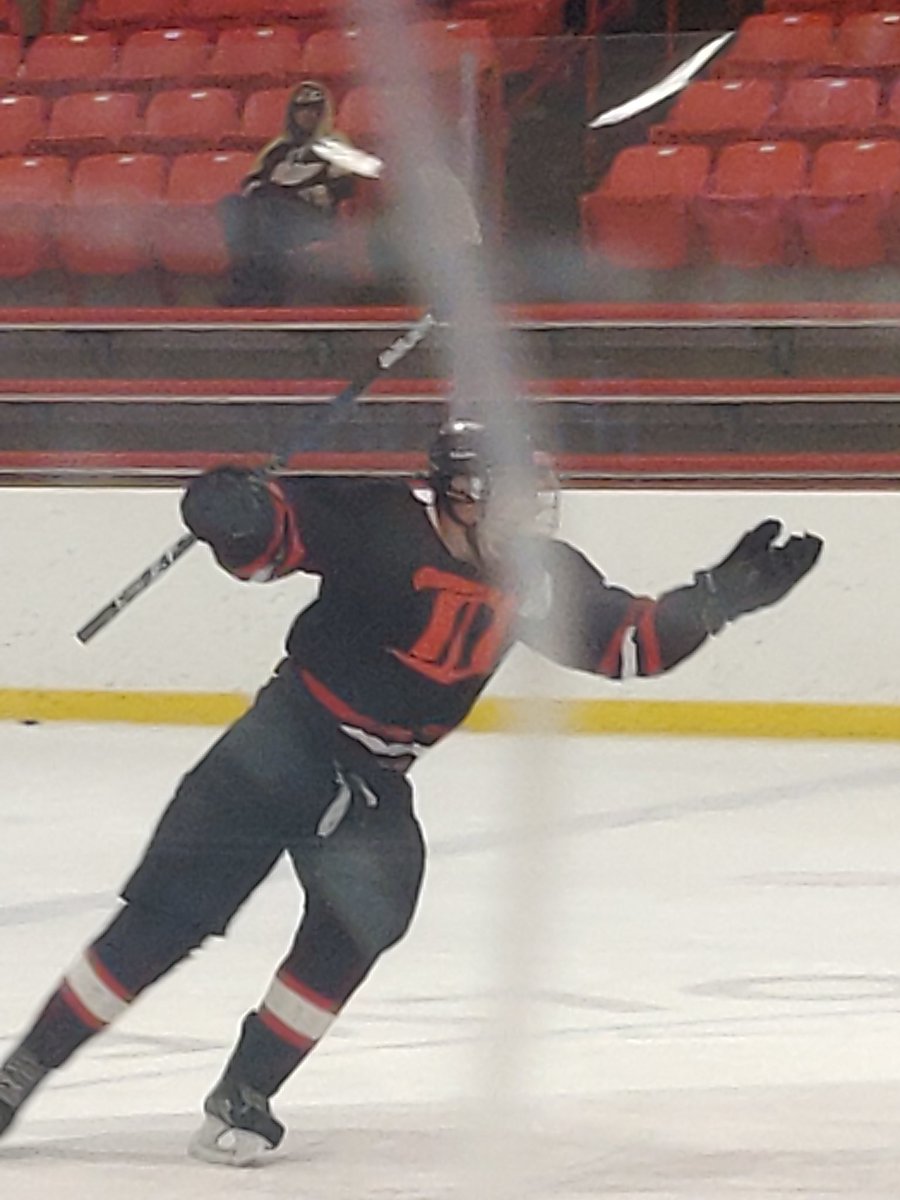 Sorry for the glass but this is pure joy of hard work paying off in a championship! Three championships in high school. One in football and two in hockey!!@MatavaCole