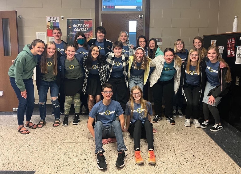 PettisvilleSD's tweet photo. On Saturday the HS quiz team hosted the 5th annual PettiWarz quiz tournament. 22 Pettisville quizzers competed in the 12 team competition.  The Pettisville A team was named tournament champions! Lyla Heising was named a tournament all-star as the 3rd highest individual. Congrats! https://t.co/8nsB3yfRmz