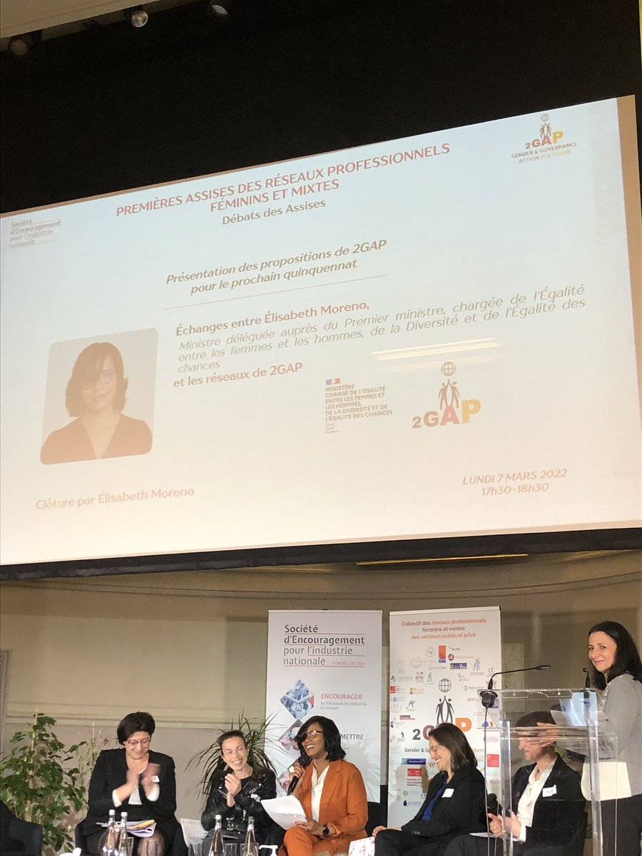 Les mots encourageants de la Ministre <a href="/1ElisaMoreno/">Élisabeth Moreno</a> pour la Clôture des #Assises2GAP.

« Maintenant qu’on a mis le pied dans la porte, on va pas la laisser se refermer. »

#Égalitéhf #mixite #WomensRights