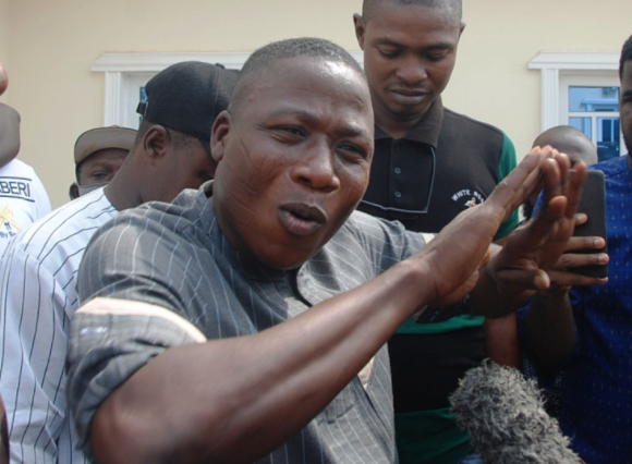 SaharaReporters's tweet photo. BREAKING: Sunday Igboho Released From Detention In Benin Republic | Sahara Reporters https://t.co/yaPq9NKswj https://t.co/tnjGSo6Iza