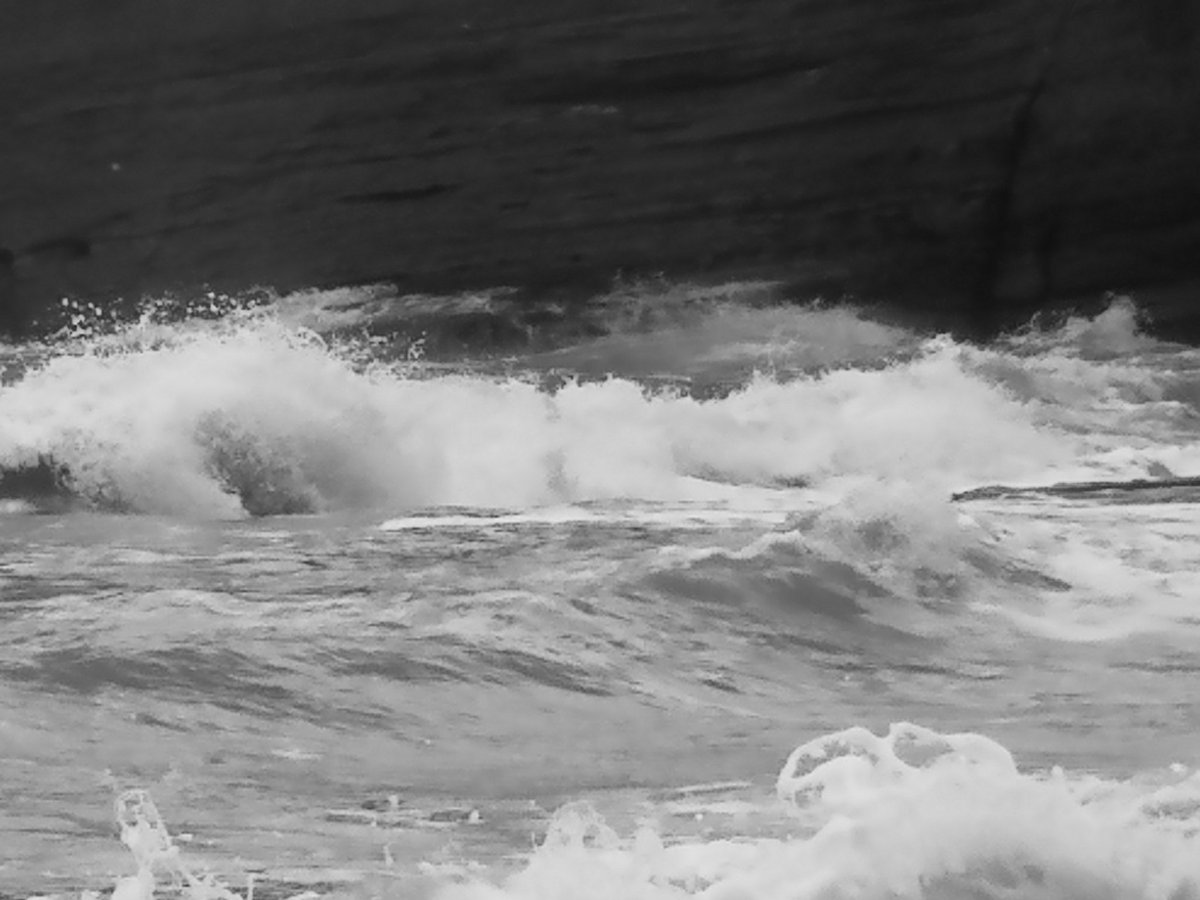 mariakerr2609's tweet image. Passed on my Monday swim this week! #bitbumpy #toowetformybobblehat