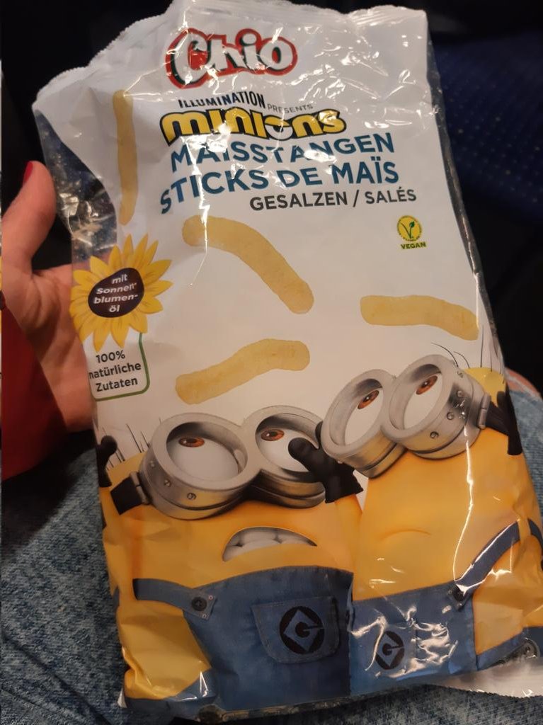 Sol_Minions tweet media