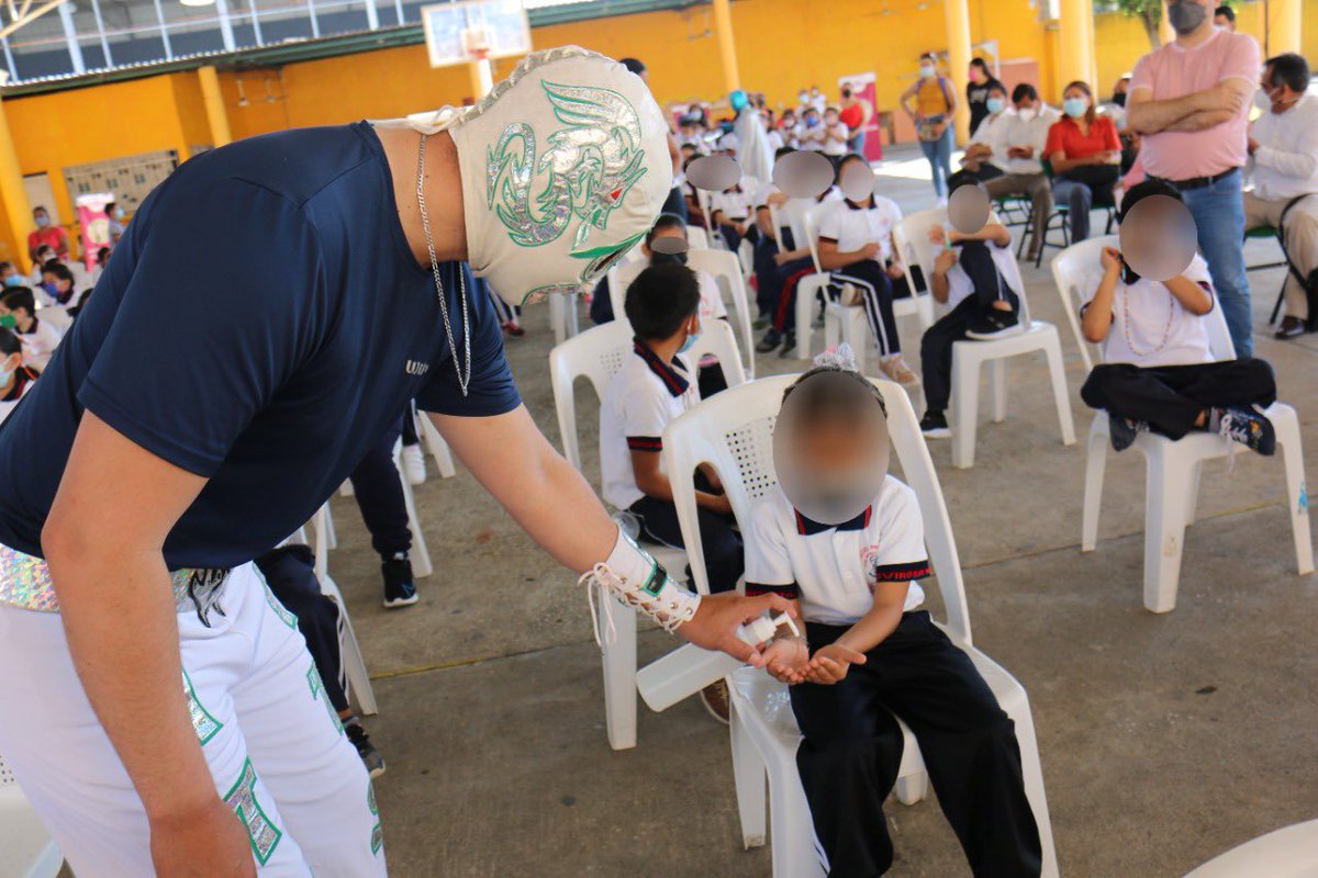 AytoMacuspana's tweet photo. MÁS SALUD PARA LA COMUNIDAD ESTUDIANTIL DE MACUSPANA.

*A través de las diferentes actividades que se realizan en el marco del “Programa de Brigadas de Prevención y Promoción a la Salud en las Escuelas” del municipio. https://t.co/WLvoXjONzE