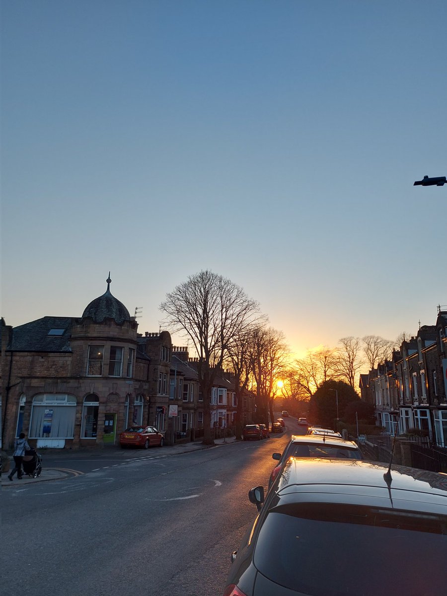 InspiraNicolaS's tweet photo. Stunning evening in Lancaster.
#NationalCareersWeek2022 #inspira #thestorey https://t.co/C8JVh4aJ1D