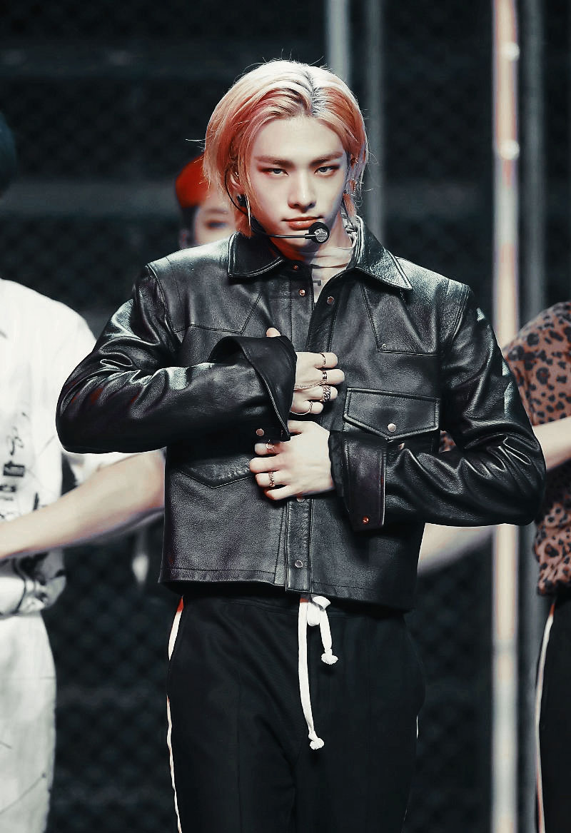 PANTHERAKlLLS's tweet photo. ━ ₊˚ 𝐏𝐀𝐍𝐓𝐇𝐄𝐑𝐀 𝐏𝐄𝐑𝐅𝐎𝐑𝐌𝐒 @ 𝐃𝐀𝐋𝐁𝐈𝐓'𝐒 𝐒𝐎𝐔𝐍𝐃𝐒 𝐅𝐎�� 𝐊𝐈𝐃𝐒 𝐂𝐇𝐀𝐑𝐈𝐓𝐘 𝐂𝐎𝐍𝐂𝐄𝐑𝐓!

𝐌𝐄𝐌𝐁𝐄𝐑 : JIWON ( @rozaive )
[ 𝟐𝟐𝟎𝟑𝟎𝟔 ] https://t.co/bBBT82jX2i
