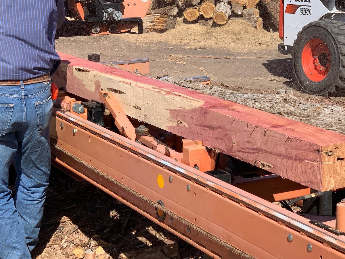 AGRICENLIFER's tweet photo. The hard work required to make a finished 6”x 6” 12’ long #painstaking https://t.co/KNEXdwQIOI