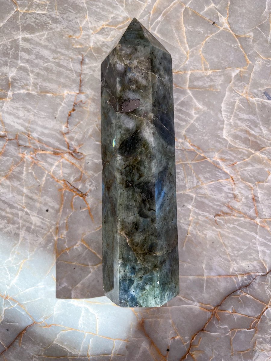 sailorstarstore's tweet photo. Labradorite towers are available at Sailor Star Store 🎀 

These crystals can be used to ease self doubt and bring confidence, allowing to try new things and break out of your comfort zone https://t.co/lX6PXSTqjh