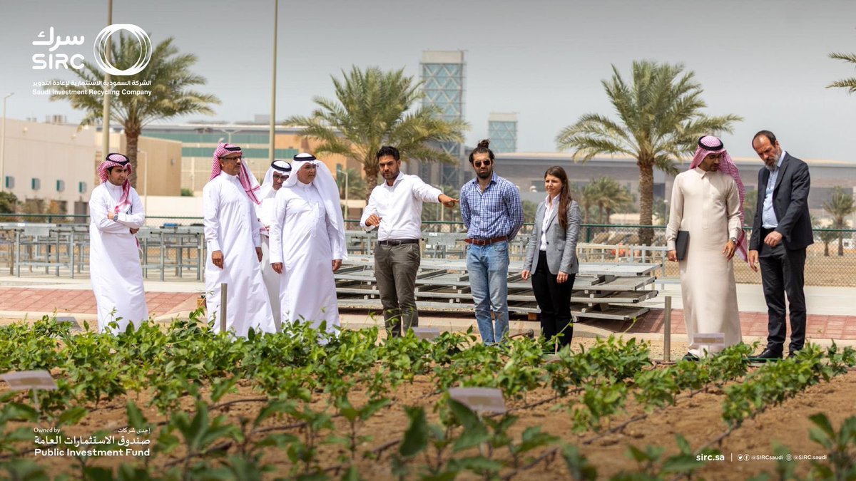 SaudiProject's tweet photo. شركة #سرك تفتتح أول منشاة مبتكرة لإنتاج السماد العضوي من النفايات البلدية في جامعة #كاوست https://t.co/DYiNMP08Wh