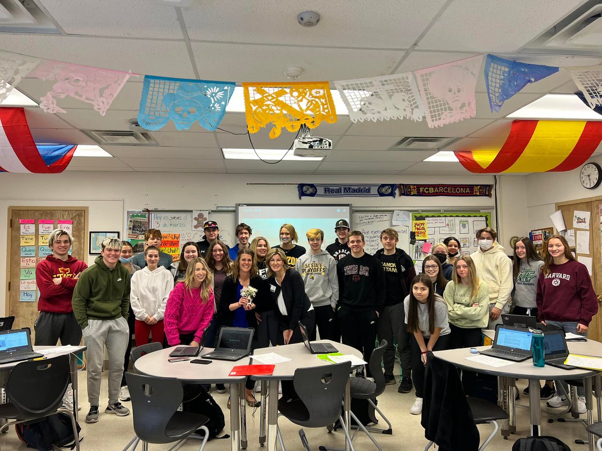 SycamoreSEF's tweet photo. Congratulations to Christina Flauter, Spanish Teacher at Sycamore High School, on receiving $1,470 in grant funding to create free voluntary reading (FVR) libraries. Thank you to our SEF partners and donors who make grants like this possible! https://t.co/NLVvj4A3U2