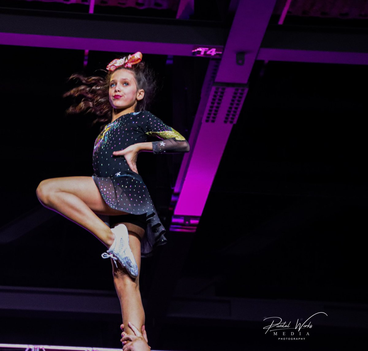 Kam Ries tweet media