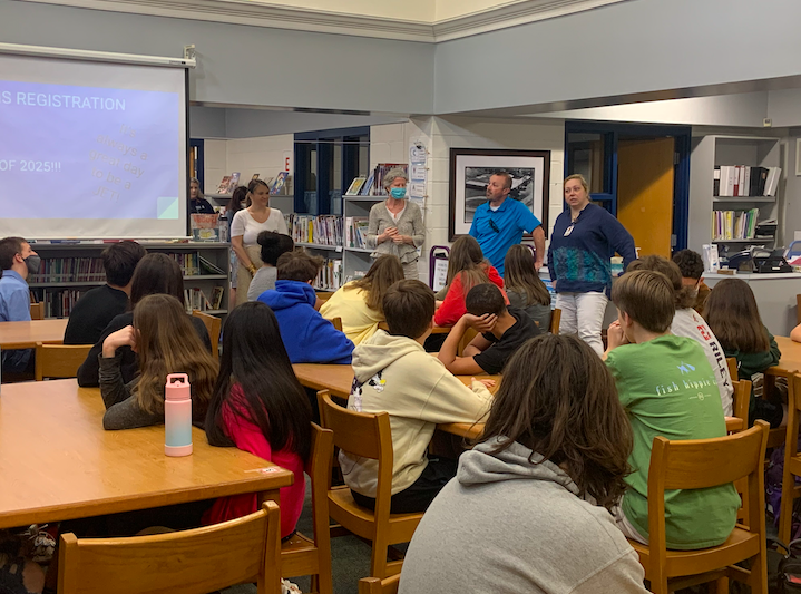 SilkHopeEagles's tweet photo. 8th Graders are learning about high school and preparing for registration @JMHSJets. @holtmm #gettingthemready #SOARINGwiththeJETS https://t.co/tW2qMEIbtD