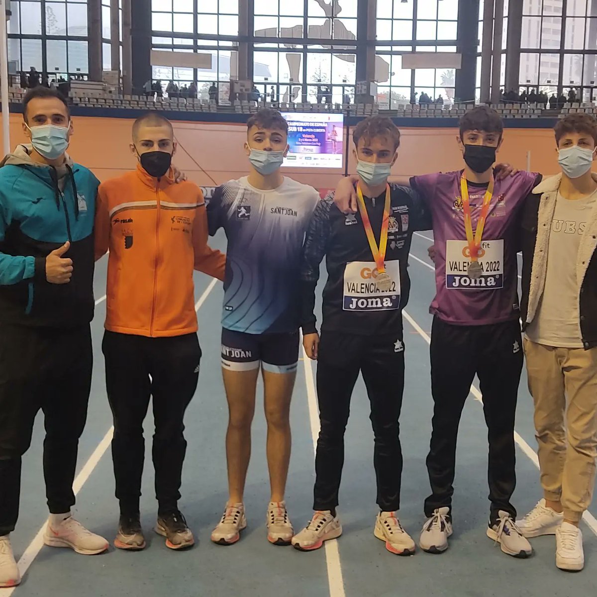 Bonito fin de semana en el Cto. de España PC Sub18 con los chicos/as del núcleo de entrenamiento del Atletismo Sant Joan 
👉Blanca Sánchez - 4ª de su semifinal 1500ml.
👉Marko Navarro - 5° de España 400ml. 
👉 Daniel Jarabo🥈 de España 400ml.
👉Pablo Morales🥈 de España 800ml.