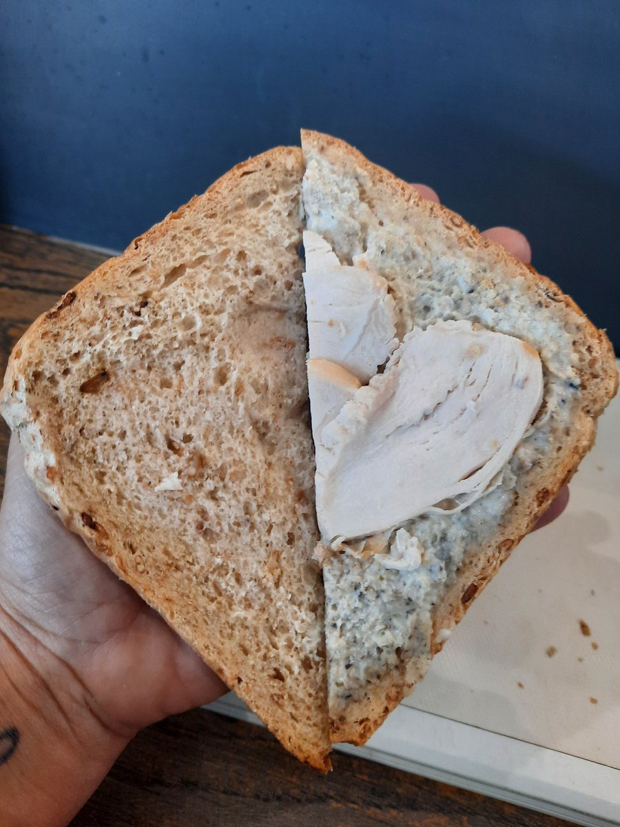 Geniene_Azalea's tweet photo. @BootsHelp showing the customer just the part of the sandwich they get to see is so sneaky. https://t.co/x9KwsywlO1