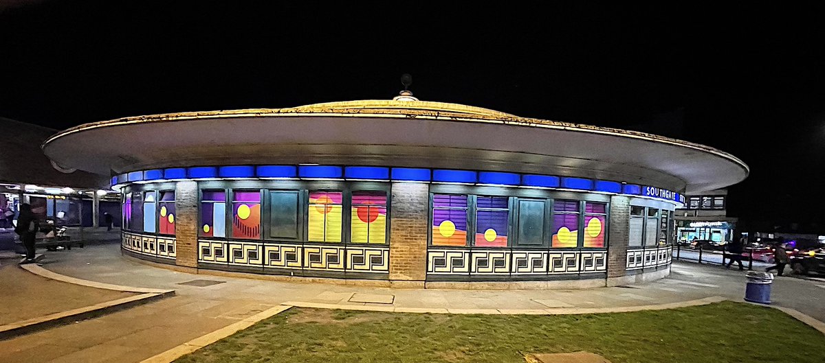 Thrilled to see my artwork on Southgate Station for the #enfieldwinterlights Festival organised by <a href="/artisthive/">artist hive</a> <a href="/TfL/">TfL</a> 
.
.
.
.
#Southgate #London #art #design #listedbuilding #colourtherapy