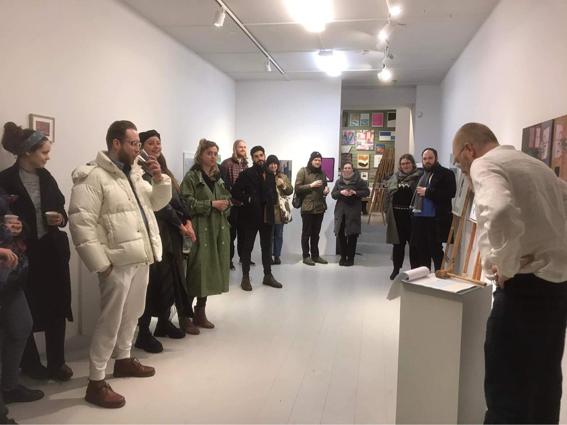 Takk allir sem mættu, buðu og listamennirnir sem gáfu verk í gær á uppboðið til styrktar Úkraínu. Við náðum að safna vel yfir milljón.

Næsta uppboð verður í <a href="/bioparadis/">Bíó Paradís</a> næsta sunnudag. <a href="/Jon_Gnarr/">Jon Gnarr</a> mun mæta og stýra því líka af sinni alkunnu snilld.