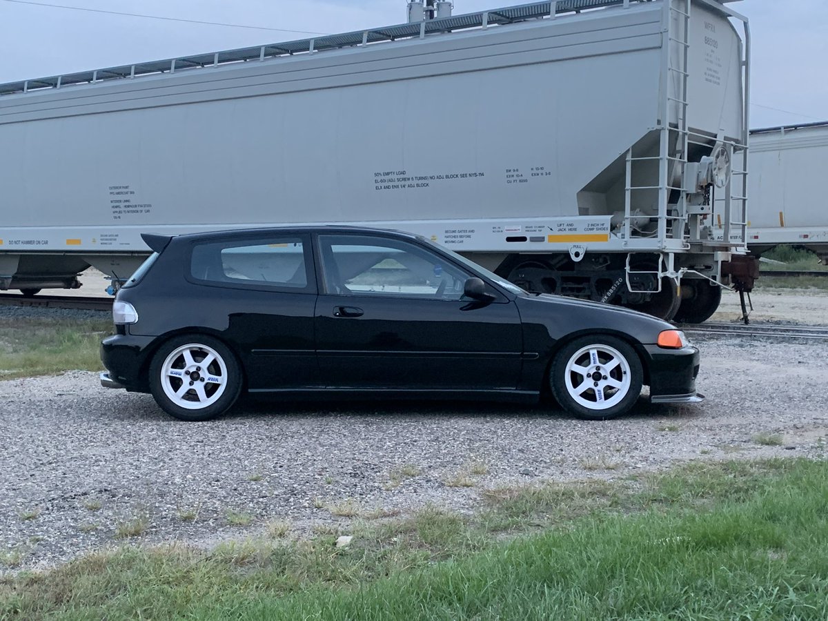 NLPKaienShiba's tweet photo. The beginning of March is just car month I guess #TE37の日
#endlessprojects #toyotires #eg6 #looprunner https://t.co/BS7yW1Z7OW