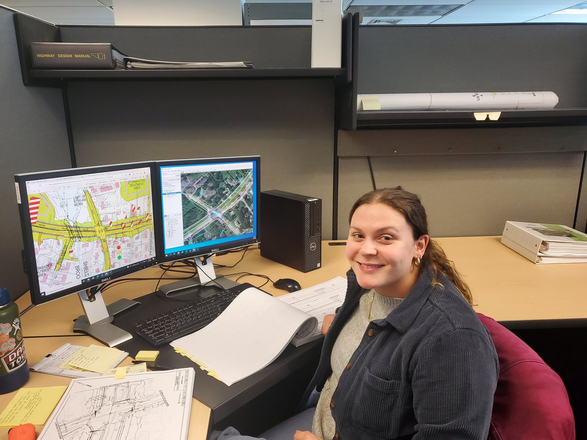 NewHampshireDOT's tweet photo. #WICWEEK2022 we recognize @NewHampshireDOT Women in Construction. Kaylyn Dion, CE I with us for 7 mos. is the third gen. of her family @NewHampshireDOT. She finds her work rewarding, loves being in the field seeing projects come to life.
#legacy
#proudtobenhdot
#NHconstruction https://t.co/y1mJJngL1z