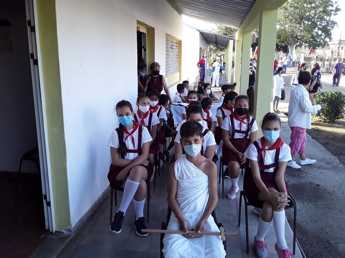BaltarLisvier's tweet photo. Ahora se apertura en Villa Clara el curso escolar 2021- 2022 desde el poblado de Báez en el municipio de Placetas con la presencia de las máximas autoridades de Educación  el gobierno y el partido en el municipio y la provincia https://t.co/mQH86h3tJW