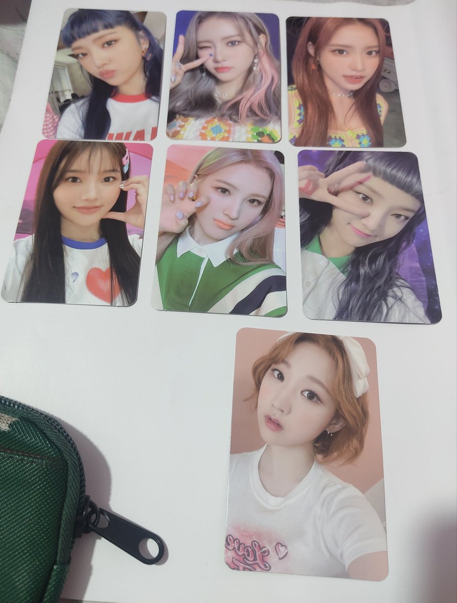 syeke3per's tweet photo. wts lfb [weeekly albums &amp; pob pc] ph only

• holiday pcs - 200 ea.
• we can/ we are - 150 ea.
• holiday makestar pob - 250 ea. [monday soojin jiyoon]

mop: gcash/unionbank
mod: sco ggx sdd 

tags: weeekly daileee soojin jiyoon monday soeun jaehee jihan zoa https://t.co/aQyHAH7K4N