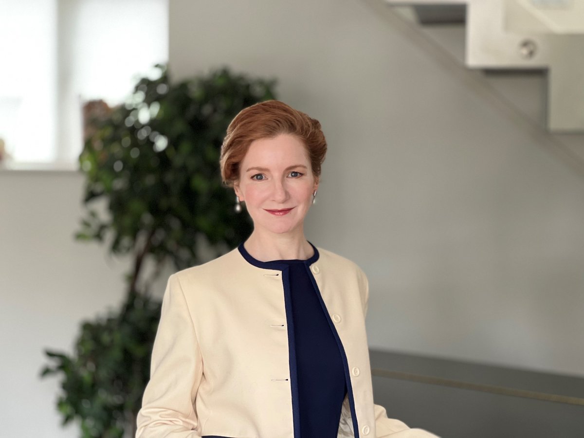 GirtonCollege's tweet photo. We are pleased to announce that Dr Elisabeth Kendall has been elected as the 20th Mistress of Girton College, with effect from 1 October 2022. She will succeed Professor Susan J Smith, who will be retiring after 13 outstanding years.

Read more here➡️: https://t.co/DwroMQCfWe https://t.co/diHMwL0Dyv