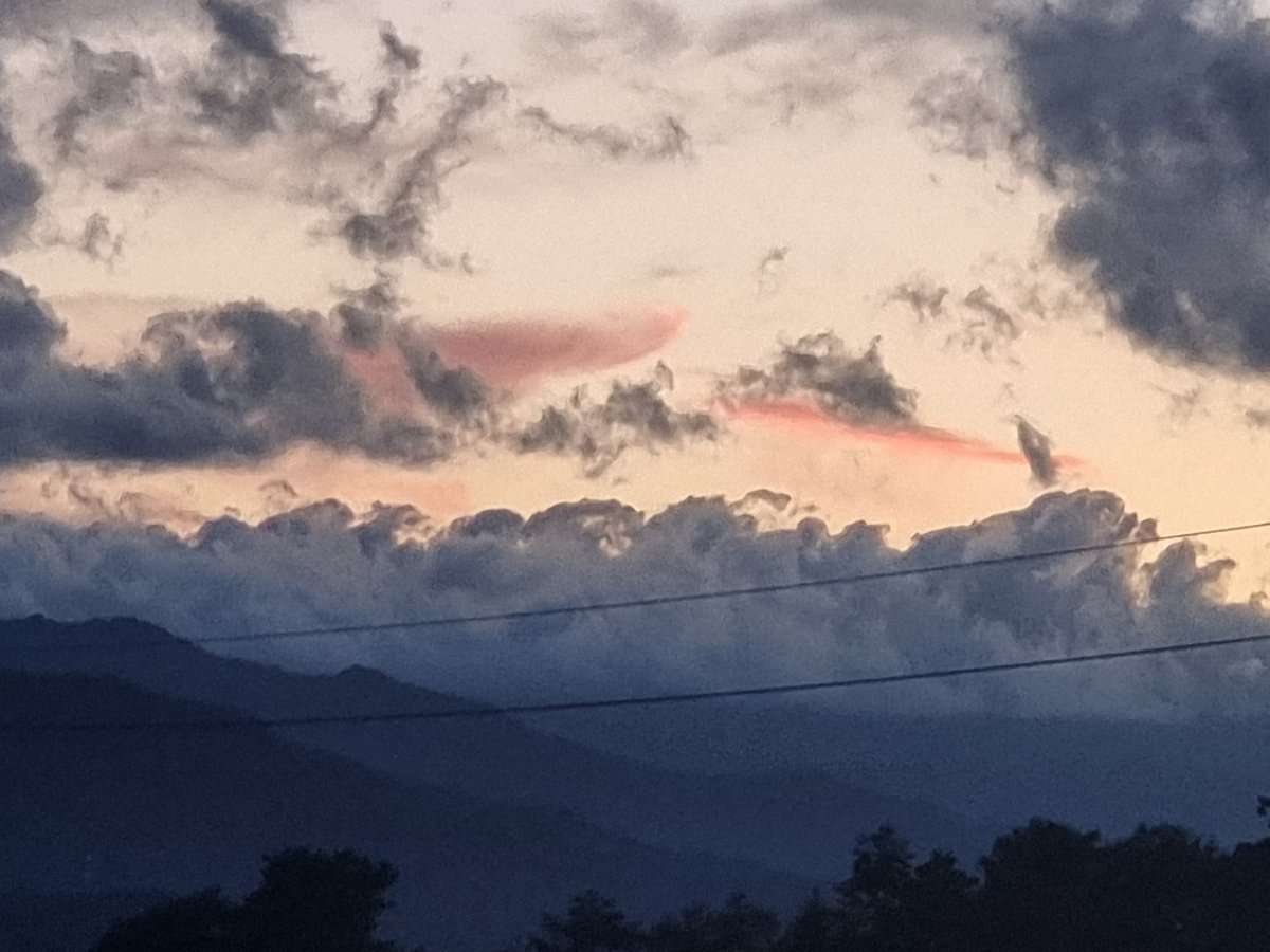 0sky0sky0's tweet photo. Sunset on September 4, 2021.
2021년9월4일 일몰 https://t.co/13b8SgBuwP