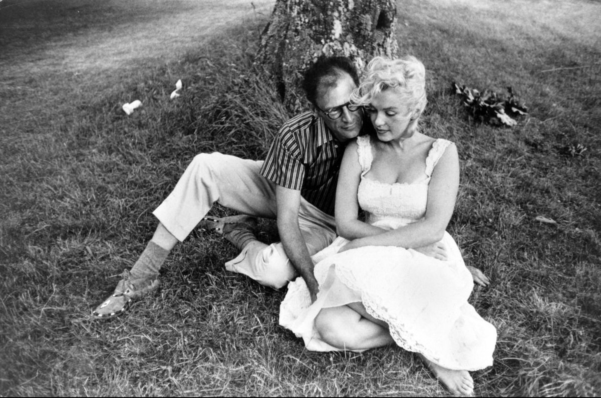 trishapaytas's tweet photo. ✨vintage✨ https://t.co/RIBrwoZVDA