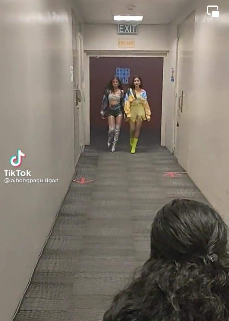 jnnrysgld's tweet photo. oh pakkkk!🔥🥰🖤💛
@iamAndalioLoisa @MissMarisRacal
#LoiRis / #LoisaAndalio / #MarisRacal https://t.co/wYG1bjaQlr