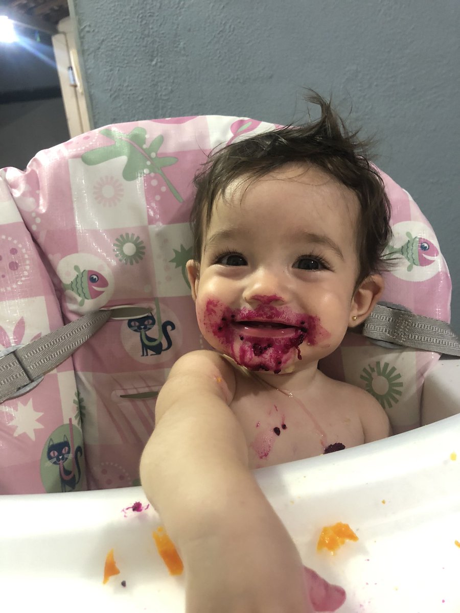 benzoslove's tweet photo. fiquem com a imagem da bebe mais fofa &amp; linda desse mundao todo https://t.co/TWo0IbZYDy