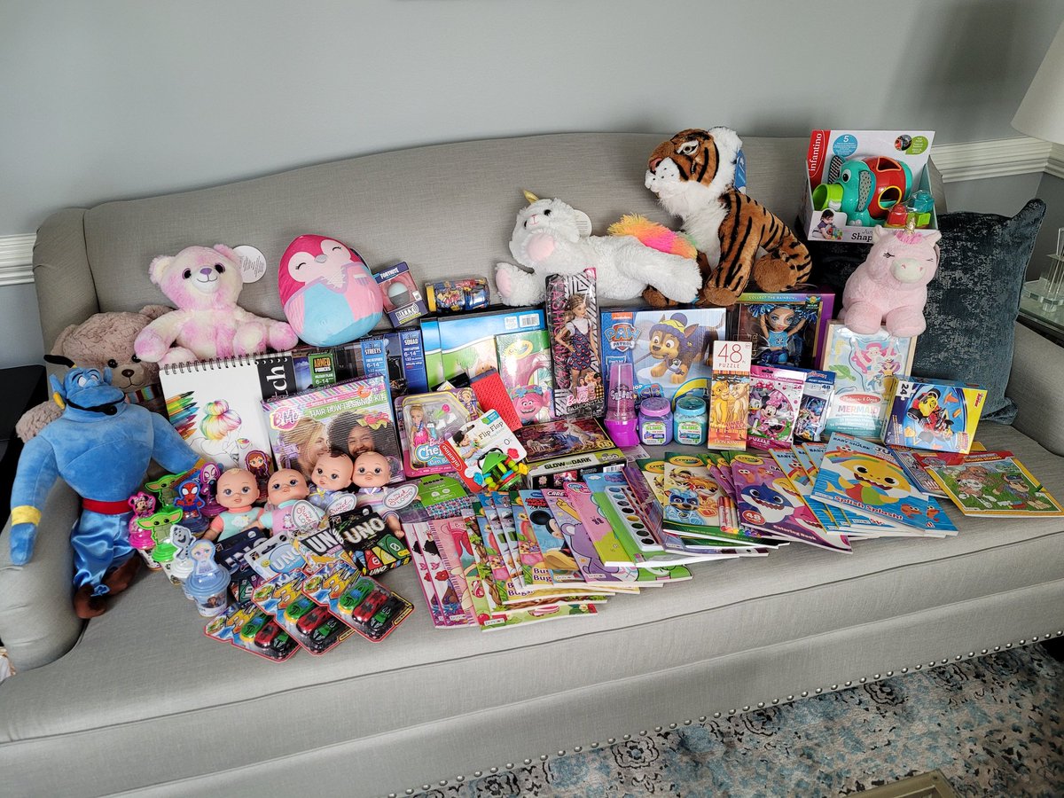 AbbysArmyNC's tweet photo. Donation Day!!!
3 huge boxes of requested toy items heading out to @brennerchildrens today!! So glad we were able to help! ππ
#abbysarmync
#bethegoodintheworld
#noonefightsalone https://t.co/DoMOtvco7n