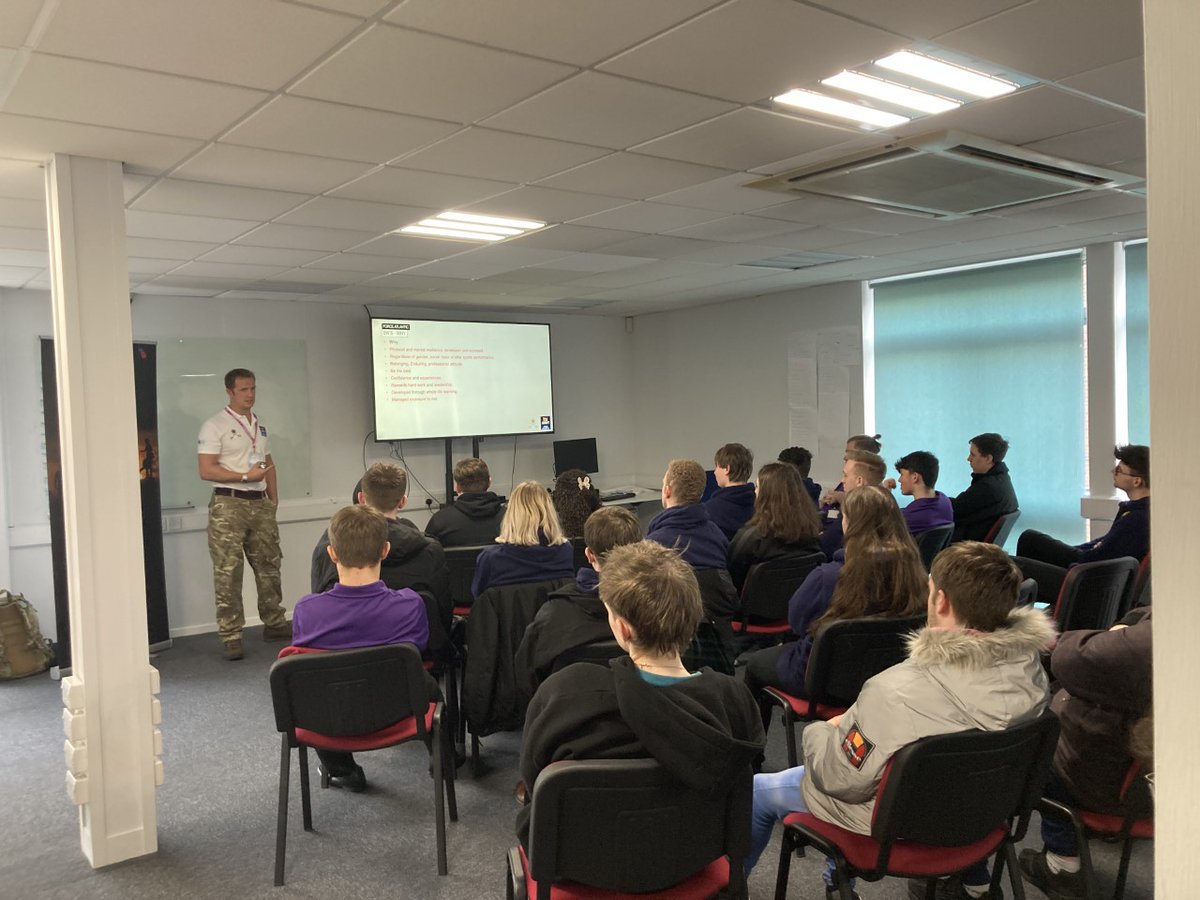 Newark College tweet media