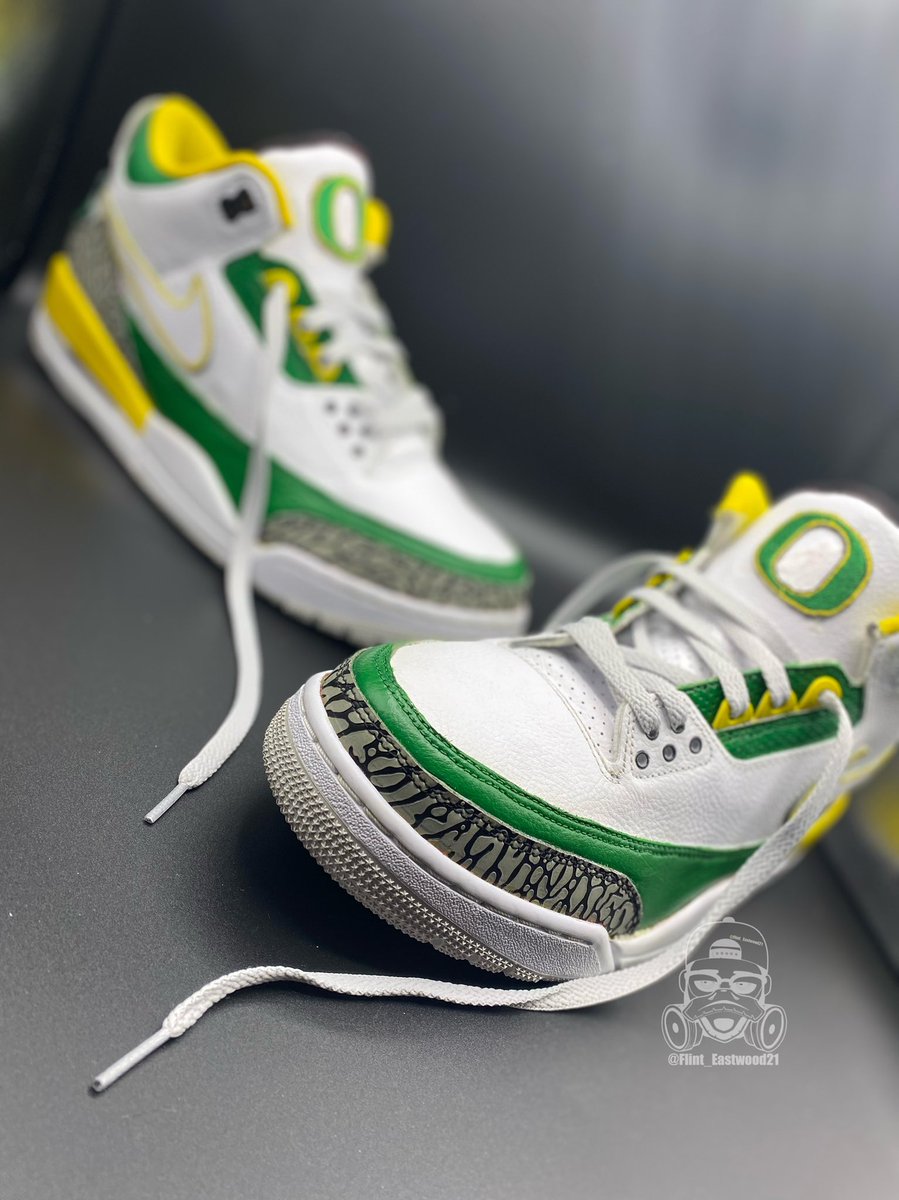 Sneakerfreeak23's tweet photo. What if these were an PE
#Custom21Tx #Jumpman #Custom3 #AngelusDirect #GoDucks https://t.co/nJk5oO7Hfn