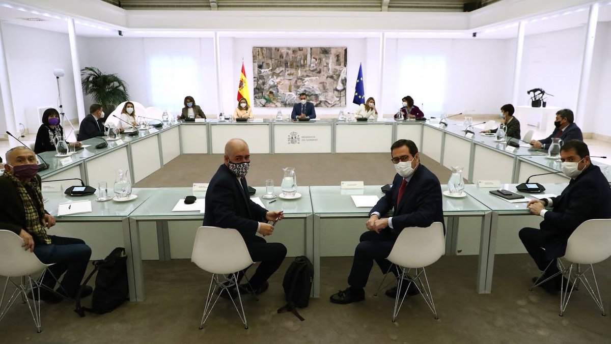 Hoy nos encontramos, como gobierno, ante una situación que jamás nos hubiéramos imaginado: una guerra en Europa, la guerra de Putin.  
 
Sus consecuencias no las debe pagar la gente trabajadora de nuestro país. Vamos a proteger a la gente como hemos hecho durante la pandemia.